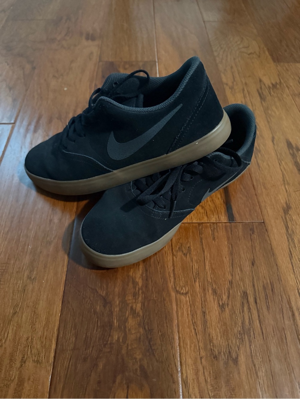 Nike Black Low-Top Sneakers with Brown Gum Sole